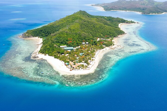 25 minutes Mamanuca Island Tour - Cloud 9 above turquoise water