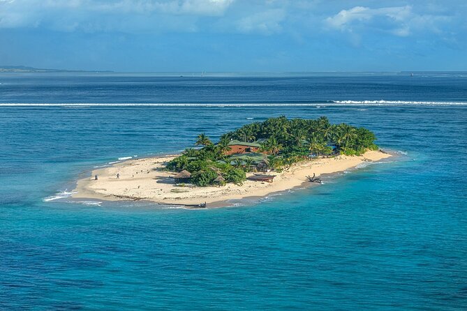 25 minutes Mamanuca Island Tour - What the $315.14 price really buys