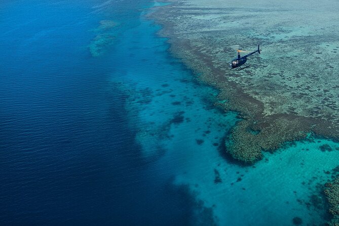 25 minutes Mamanuca Island Tour - Malolo Lailai, also called Little Malolo