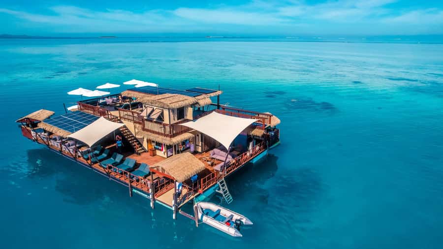 Denarau: Seventh Heaven Floating Bar Day Trip - Swimming in warm, shallow water