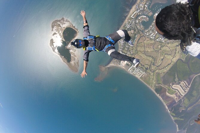 Extreme 12000ft Tandem Jump (45 seconds free fall) - Instruction, safety, and physical requirements
