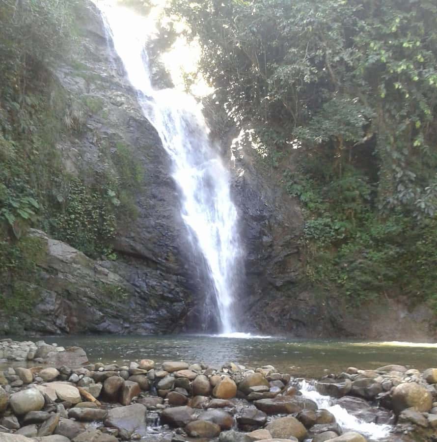 Fiji: Biausevu Waterfall and Sigatoka Sand Dunes Tour - Two very different sides of Fiji in one day
