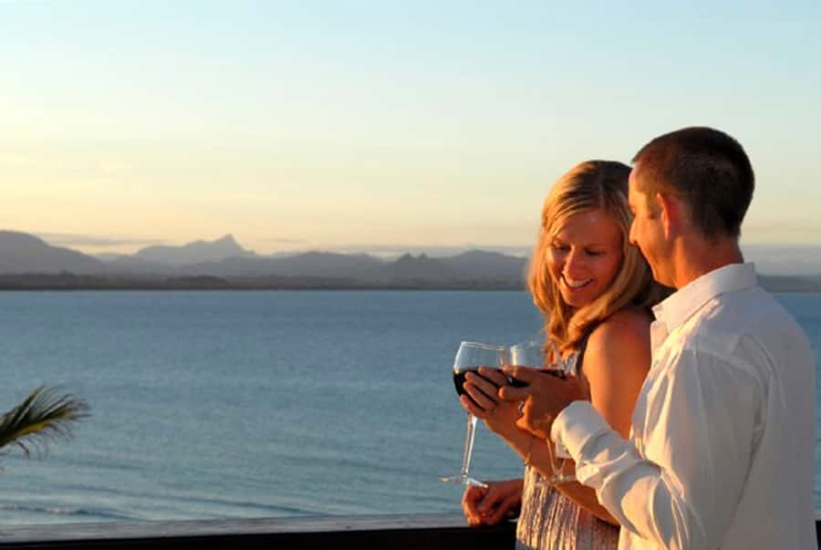 Fiji: Captain Cook Cruises Sunset Dinner Cruise - Music, singing, and a warm Fijian welcome
