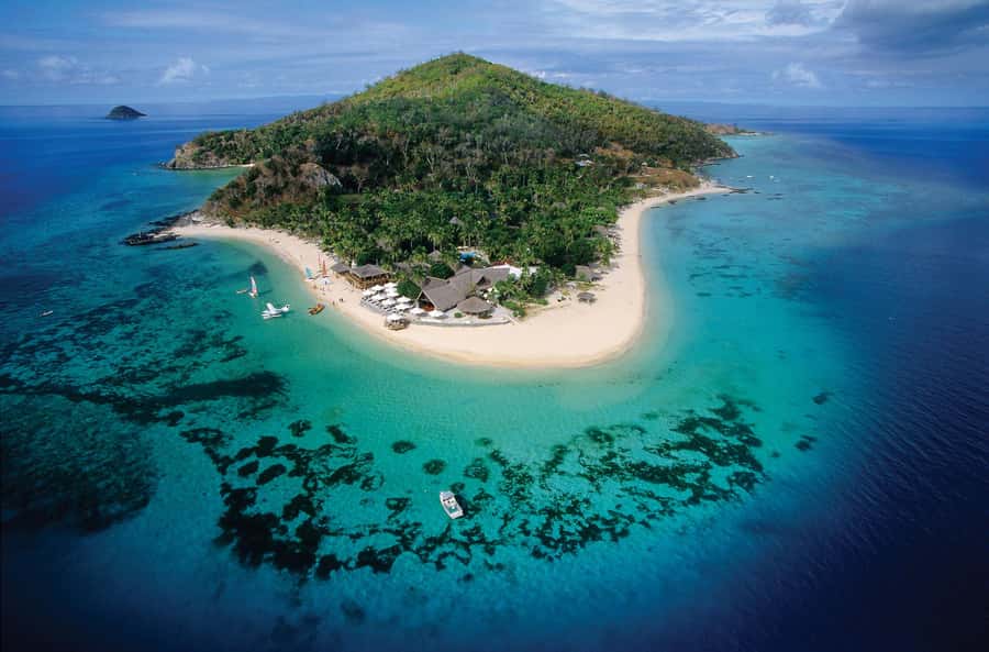 Fiji: Castaway Island Resort Day Cruise with Lunch - Five hours on a resort island