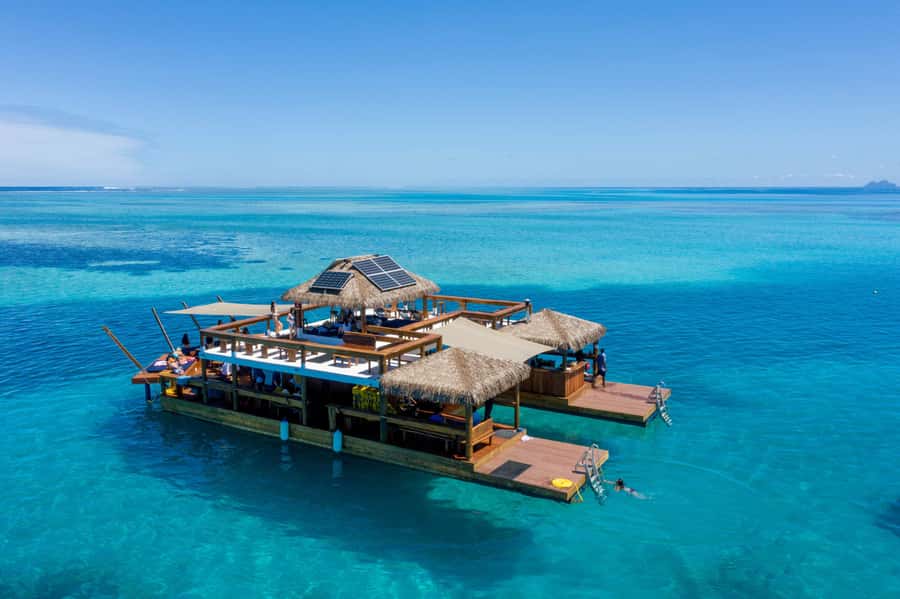 Fiji: Cloud 9 Floating Bar and Pizzeria Day Trip - From Port Denarau to a floating bar in the Mamanucas