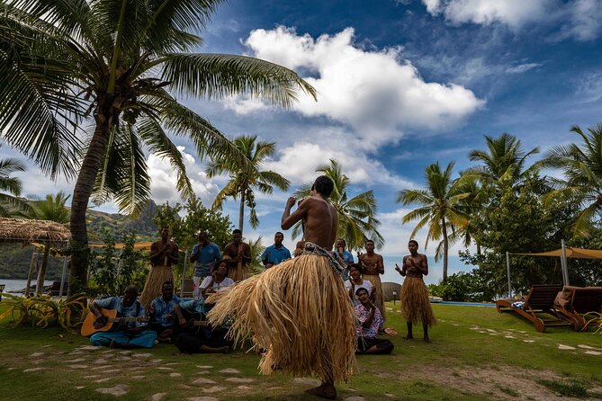 Fiji Island Cultural Experience with Lunch - The cave and cultural center