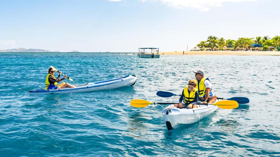 Fiji: South Sea Island Half-Day Trip with Lunch - BBQ lunch with beer, wine, and soft drinks
