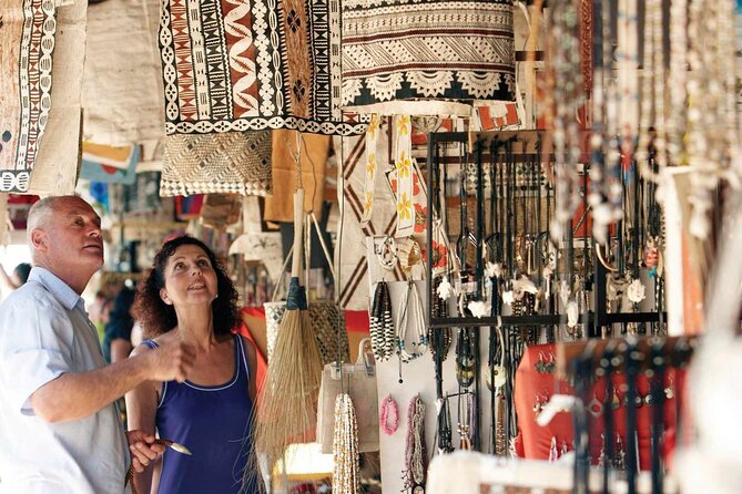 Half Day Nadi "Historical and Cultural Tour" with Village,Temple,Gardens&Markets - The lookout and the question of what fits