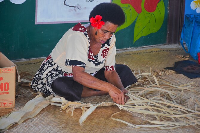 Jewel Of Fiji incl Fijian Village, Waterfall & Lunch Coral Coast - What the boat ride offers, and what it does not