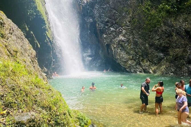 Jewel Of Fiji incl Fijian Village, Waterfall & Lunch Coral Coast - Cultural dances followed by lovo lunch
