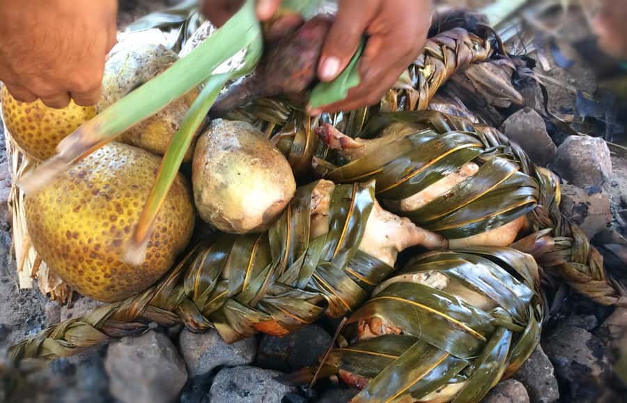 Nadi: Fijan Culture Night Tour with Dinner & Kava Ceremony - Walking through the village and chief’s house