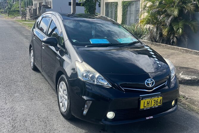 Round-trip Transfer :Nadi Airport to Denarau Island Hotels - Drivers add a personal touch