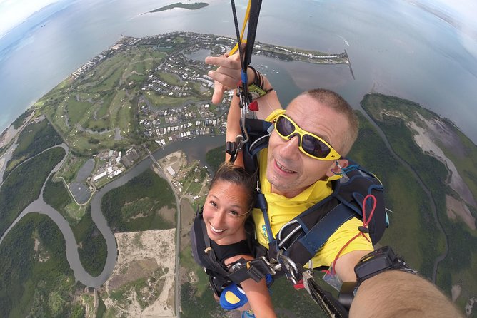 Skydive Fiji Radical 10000ft Tandem Jump (30 seconds free fall) - The safety briefing comes before the excitement