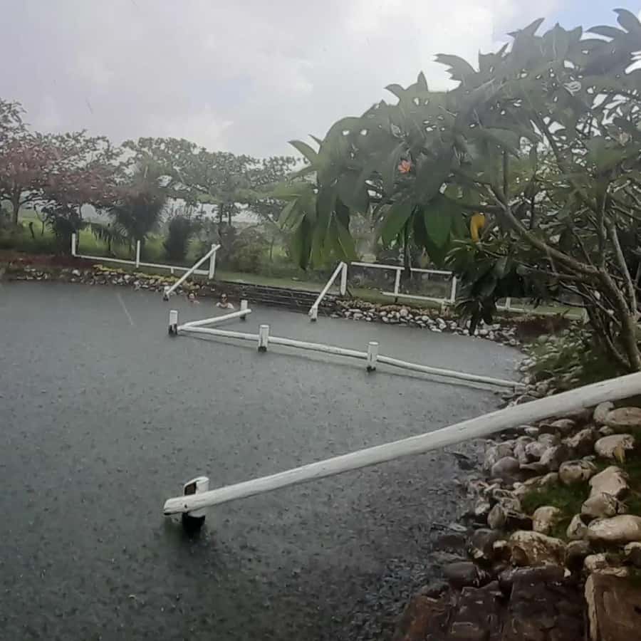 Zipline, Cave, Seaview & Mud Spa Tour with Lunch Included - Sabeto Mud Pool and Hot Springs